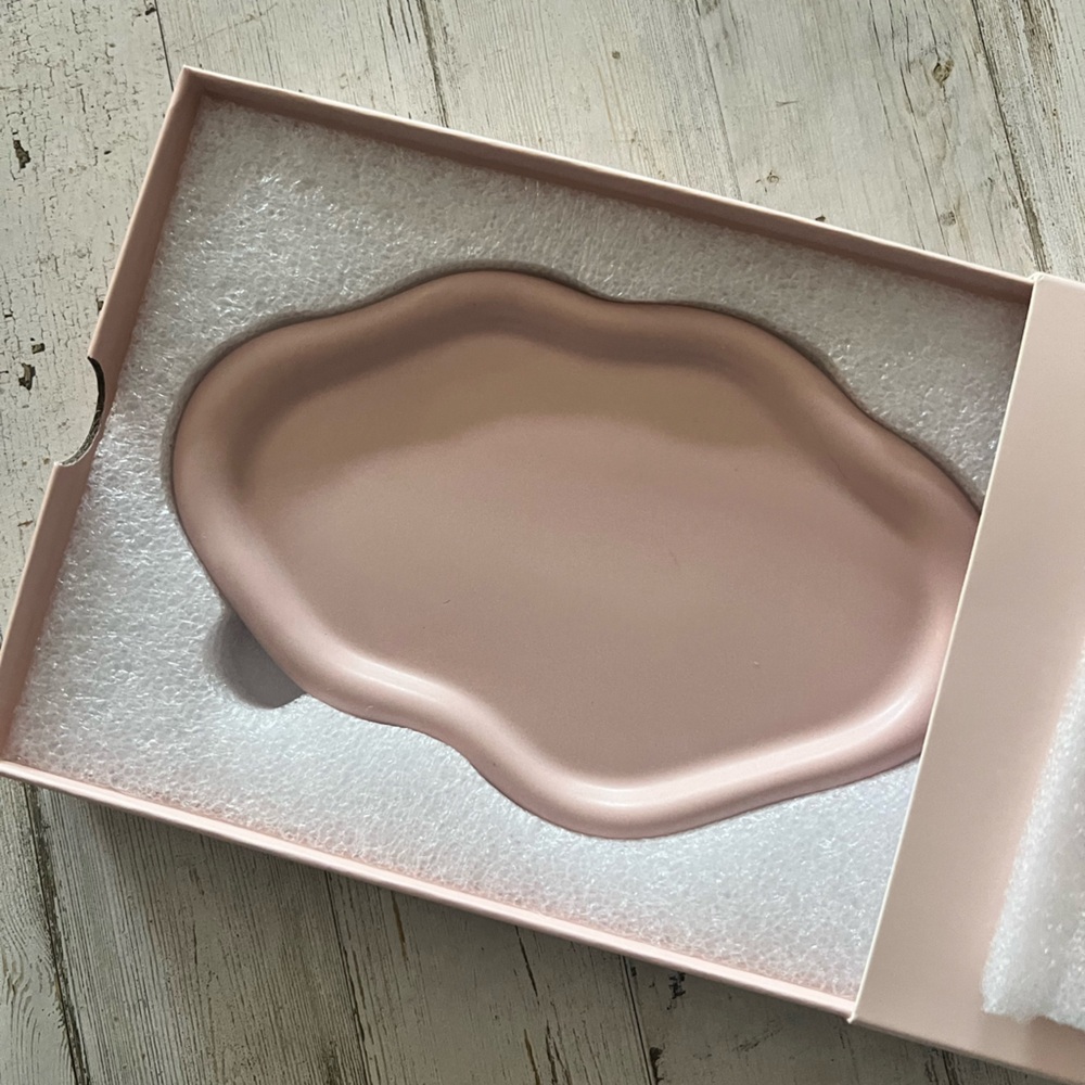 Brand new Kylie, Jenner ring tray